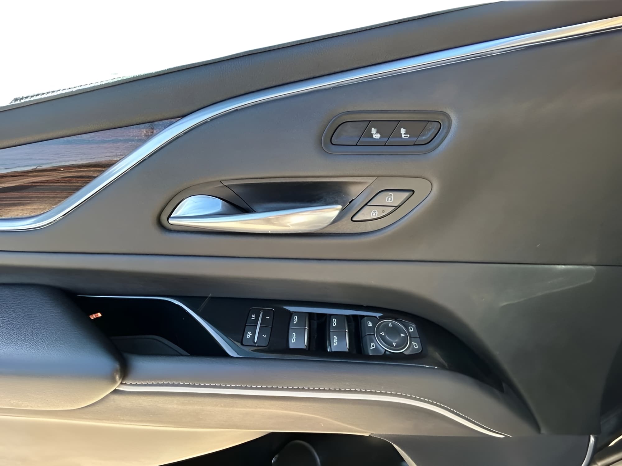 large car