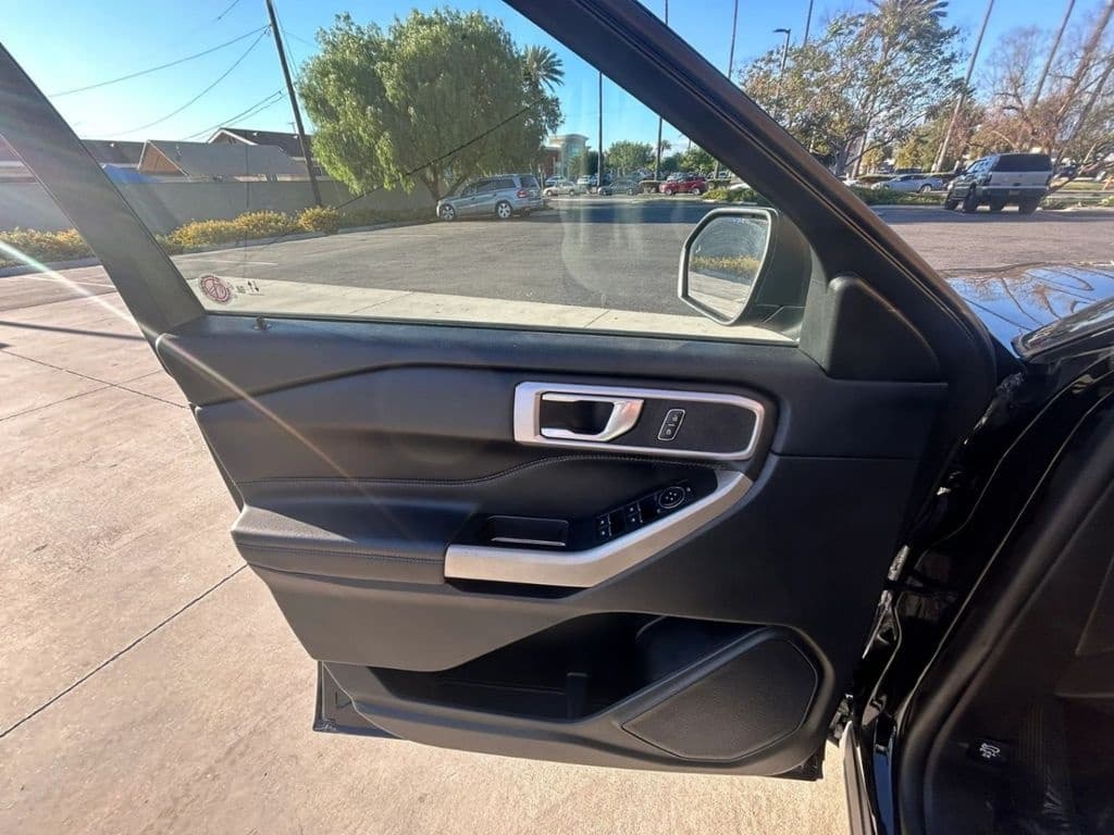 large car
